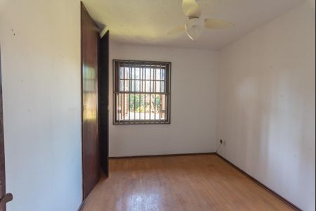 Casa à venda com 585m², 3 quartos e 4 vagasQuarto 1