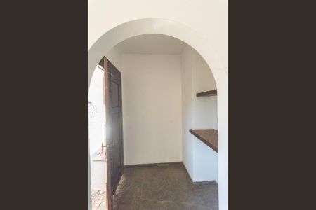 Casa à venda com 585m², 3 quartos e 4 vagasSala