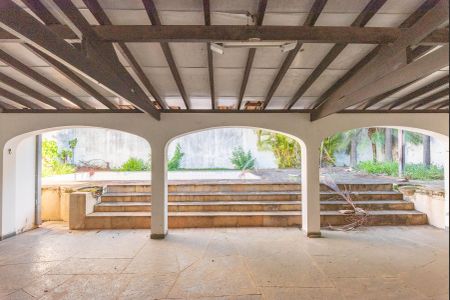 Casa à venda com 585m², 3 quartos e 4 vagasÁrea da Piscina