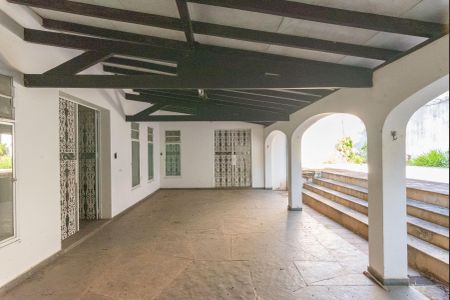 Casa à venda com 585m², 3 quartos e 4 vagasÁrea da Piscina