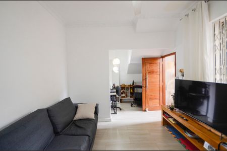 Casa à venda com 70m², 2 quartos e 1 vaga Casa à venda com 70m², 2 quartos e 1 vagaSala
