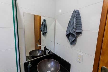 Apartamento à venda com 98m², 2 quartos e 1 vaga Apartamento à venda com 98m², 2 quartos e 1 vagaBanheiro