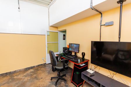 Apartamento à venda com 98m², 2 quartos e 1 vaga Apartamento à venda com 98m², 2 quartos e 1 vagaEscritório