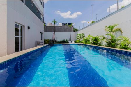Studio à venda com 24m², 1 quarto e sem vaga Studio à venda com 24m², 1 quarto e sem vagaÁrea comum - Piscina