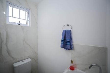 Casa à venda com 70m², 2 quartos e sem vagaBanheiro Social