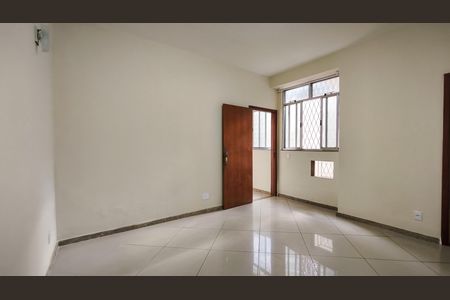 Casa à venda com 400m², 6 quartos e 2 vagas Casa à venda com 400m², 6 quartos e 2 vagasSuíte 1