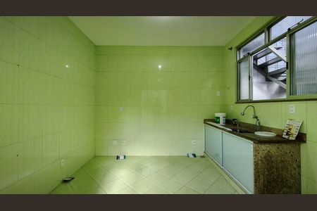 Casa à venda com 400m², 6 quartos e 2 vagas Casa à venda com 400m², 6 quartos e 2 vagasCozinha 2