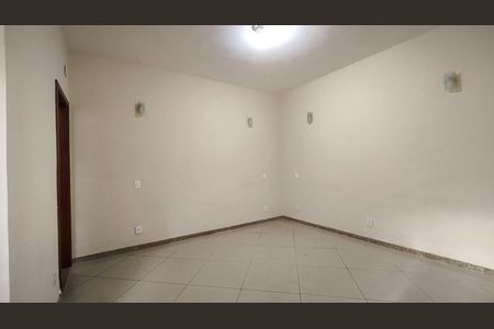 Casa à venda com 400m², 6 quartos e 2 vagas Casa à venda com 400m², 6 quartos e 2 vagasSuíte 1