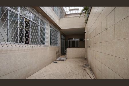 Casa à venda com 400m², 6 quartos e 2 vagas Casa à venda com 400m², 6 quartos e 2 vagasQuintal