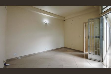 Casa à venda com 400m², 6 quartos e 2 vagas Casa à venda com 400m², 6 quartos e 2 vagasSuíte 2