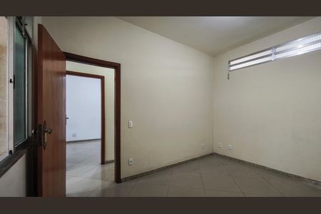 Casa à venda com 400m², 6 quartos e 2 vagas Casa à venda com 400m², 6 quartos e 2 vagasQuarto 2