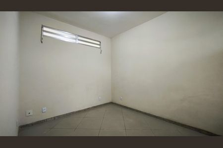 Casa à venda com 400m², 6 quartos e 2 vagas Casa à venda com 400m², 6 quartos e 2 vagasQuarto 2