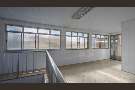 Casa à venda com 400m², 6 quartos e 2 vagas Casa à venda com 400m², 6 quartos e 2 vagasÁrea de Serviço