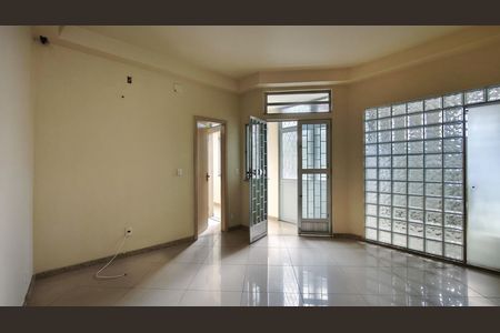 Casa à venda com 400m², 6 quartos e 2 vagas Casa à venda com 400m², 6 quartos e 2 vagasSuíte 2