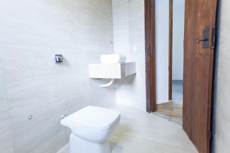 Casa de condomínio à venda com 124m², 2 quartos e 1 vaga Casa de condomínio à venda com 124m², 2 quartos e 1 vagaBanheiro