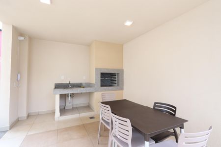 Apartamento à venda com 32m², 2 quartos e sem vagaÁrea comum - Churrasqueira