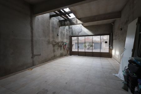 Casa à venda com 170m², 3 quartos e 4 vagasGaragem