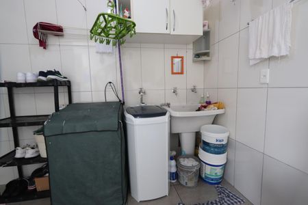 Casa à venda com 170m², 3 quartos e 4 vagasLavanderia