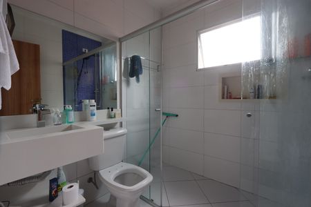 Casa à venda com 170m², 3 quartos e 4 vagasBanheiro