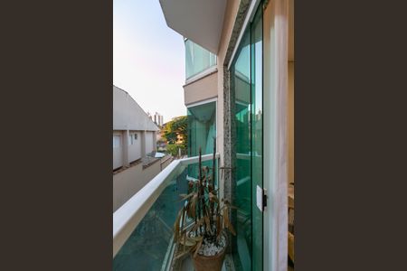 Casa de condomínio à venda com 90m², 2 quartos e 1 vagaVaranda da Sala