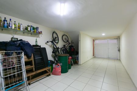 Casa de condomínio à venda com 90m², 2 quartos e 1 vagaÁrea de Serviço / Garagem
