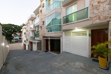 Casa de condomínio à venda com 90m², 2 quartos e 1 vagaÁrea Comum