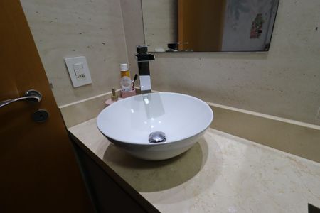 Apartamento à venda com 118m², 3 quartos e 2 vagasBanheiro da suíte 1