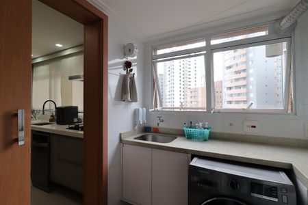 Apartamento à venda com 118m², 3 quartos e 2 vagasÁrea de Serviço