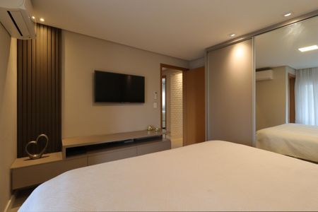 Apartamento à venda com 118m², 3 quartos e 2 vagasSuíte 2