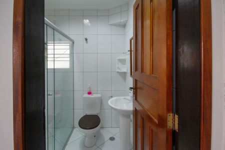 Casa para alugar com 300m², 3 quartos e 2 vagas Casa para alugar com 300m², 3 quartos e 2 vagasBanheiro de Serviço
