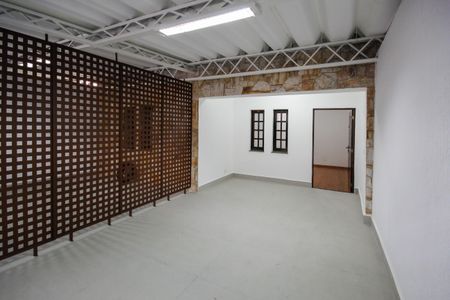 Casa para alugar com 300m², 3 quartos e 2 vagas Casa para alugar com 300m², 3 quartos e 2 vagasGaragem