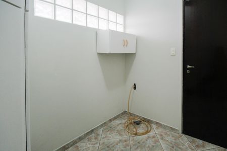 Casa para alugar com 300m², 3 quartos e 2 vagas Casa para alugar com 300m², 3 quartos e 2 vagasQuarto de Serviço