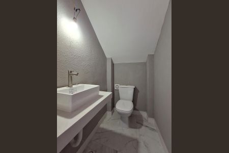 Casa à venda com 212m², 3 quartos e 4 vagasLavabo