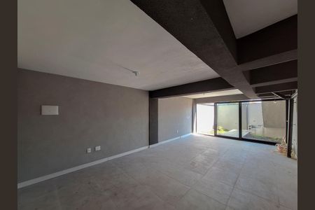 Casa à venda com 212m², 3 quartos e 4 vagas area comum Salão