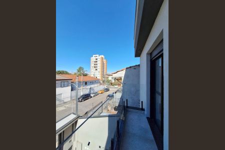 Casa à venda com 212m², 3 quartos e 4 vagasSacada Quarto 3