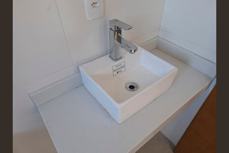 Casa à venda com 212m², 3 quartos e 4 vagasBanheiro Quarto 1