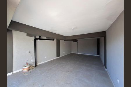 Casa à venda com 212m², 3 quartos e 4 vagas area comum Salão