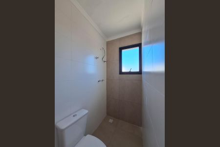 Casa à venda com 212m², 3 quartos e 4 vagas Casa à venda com 212m², 3 quartos e 4 vagasBanheiro da Suíte 1