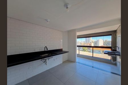 Casa à venda com 212m², 3 quartos e 4 vagas Casa à venda com 212m², 3 quartos e 4 vagasCozinha