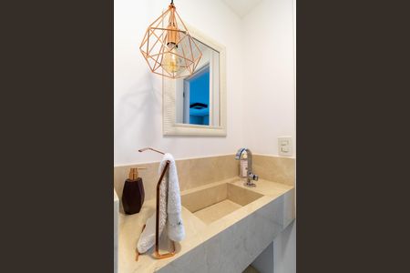 Apartamento à venda com 141m², 3 quartos e 2 vagas Apartamento à venda com 141m², 3 quartos e 2 vagasLavabo da sala