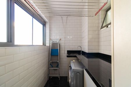 Apartamento à venda com 141m², 3 quartos e 2 vagas Apartamento à venda com 141m², 3 quartos e 2 vagasÁrea de Serviço