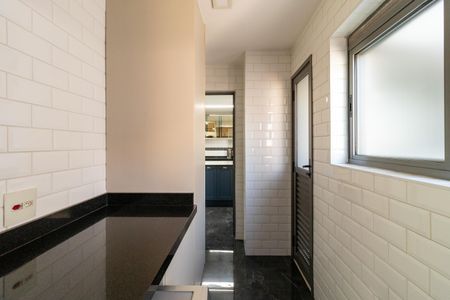 Apartamento à venda com 141m², 3 quartos e 2 vagas Apartamento à venda com 141m², 3 quartos e 2 vagasÁrea de Serviço