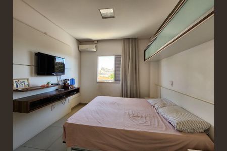 Apartamento à venda com 92m², 3 quartos e 2 vagas Apartamento à venda com 92m², 3 quartos e 2 vagasQuarto 2