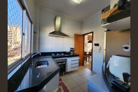 Apartamento à venda com 92m², 3 quartos e 2 vagas Apartamento à venda com 92m², 3 quartos e 2 vagasCozinha