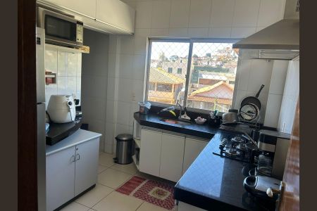 Apartamento à venda com 92m², 3 quartos e 2 vagas Apartamento à venda com 92m², 3 quartos e 2 vagasCozinha