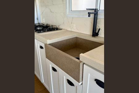 Apartamento à venda com 94m², 2 quartos e 3 vagas Apartamento à venda com 94m², 2 quartos e 3 vagasCozinha