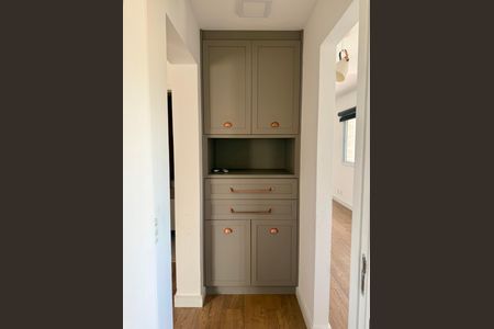 Apartamento à venda com 94m², 2 quartos e 3 vagas Apartamento à venda com 94m², 2 quartos e 3 vagasCorredor