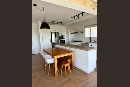 Apartamento à venda com 94m², 2 quartos e 3 vagas Apartamento à venda com 94m², 2 quartos e 3 vagasCozinha