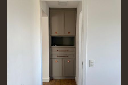 Apartamento à venda com 94m², 2 quartos e 3 vagas Apartamento à venda com 94m², 2 quartos e 3 vagasCorredor