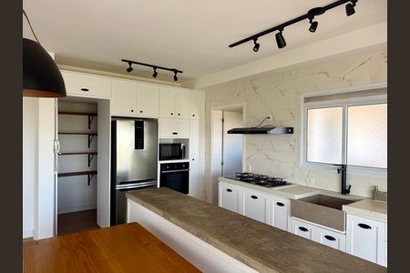 Apartamento à venda com 94m², 2 quartos e 3 vagas Apartamento à venda com 94m², 2 quartos e 3 vagasCozinha